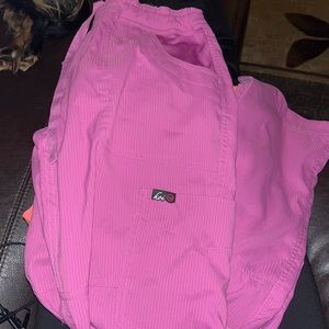 Koi lite scrub set. Size: XS both. Color: radiant mauve (lavender)